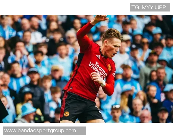 年度最佳中前卫候选名单揭晓麦克托米奈内维斯佩德里赖斯争夺荣誉