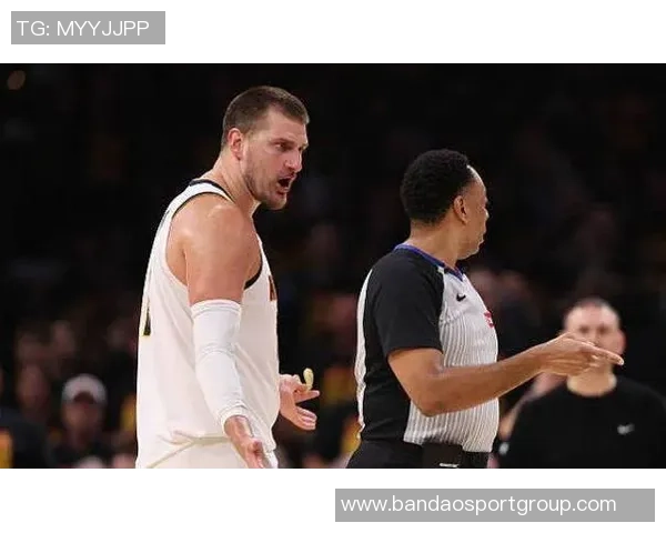 约基奇三分球表现不佳仍自信表示将进行调整期待更好发挥